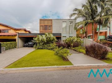 Casa · 400m² · 3 Quartos · 2 Vagas · Alphaville Zero — Casa Mobiliada com 3 Suítes e Piscina Aquecida