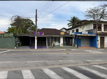 Comercial de 3 quartos, Ilhabela · Comercial de 250 m² com 3 banheiros para leilão em Perequê