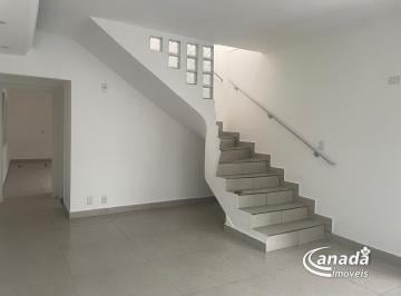 Casa · 180m² · 3 Quartos · 2 Vagas · Sobrado com 3 dormitórios em Osasco