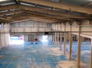 Comercial · 5580m² · Comercial para aluguel - no Jardim Nina (Fazendinha)