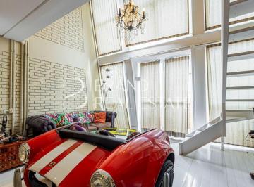 Apartamento · 186m² · 2 Quartos · 3 Vagas · Cobertura triplex mobiliada de 185 m², 2 suítes - Arquitetura autoral nos Jardins