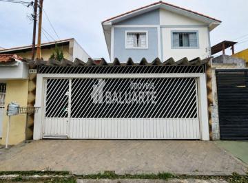 Casa · 473m² · 3 Quartos · 3 Vagas · SOBRADO À VENDA AMPLO E BEM DISTRIBUÍDO