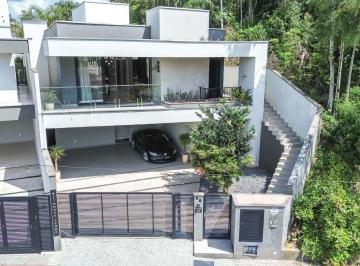 Casa · 243m² · 3 Quartos · 2 Vagas · Sobrado à venda no bairro Quintino - Timbó/SC