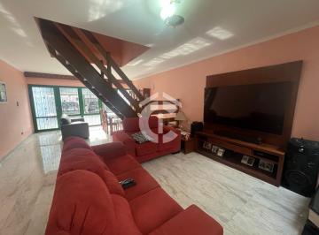 Casa · 190m² · 3 Quartos · Sobrado à Venda com 3 Quartos, 4 Vagas, 190m² - Chácara Mafalda