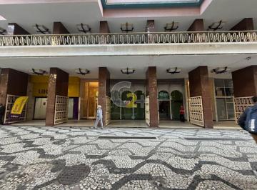 Comercial · 598m² · Loja Comercial para Locação no Centro com 598m², 4 salas e sem vaga de garagem.