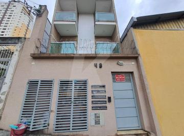 Casa · 45m² · 2 Quartos · Apartamento com 2 quartos, sala, cozinha, banheiro perto do metrô.