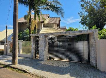 Casa · 255m² · 3 Quartos · 3 Vagas · Casa semimobiliada, com 03 dormitórios, no bairro Linha Santa Cruz