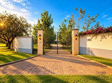 d2a898bdaab8deac54332079d01e2c028eb6e823 · Chácara com 5 dormitórios à venda, 5000 m² por R$ 3.800.000 - Estância Ubaitaba - Boituva/SP