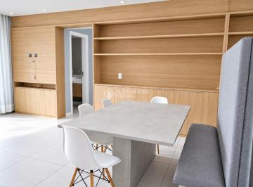 Apartamento · 109m² · 3 Quartos · 1 Vaga · Apartamento com 109m², móveis planejados e vaga coberta em São José