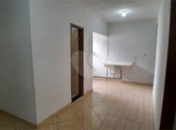 img0 · Casa com 2 Quarto(s) e 2 banheiro(s) para Alugar, 80 m² por R$ 1111 / Mês