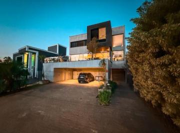 a643646d0d10c0437e347a952f6ad20c48c57b12 · Casa com 4 dormitórios à venda, 602 m² por R$ 3.800.000,00 - Granja Viana - Jandira/SP