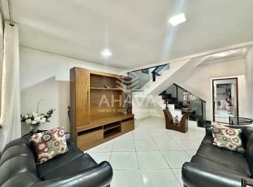 Casa · 130m² · 3 Quartos · 1 Vaga · Casa Geminada com 3 Quartos sendo 1 Suíte, 141m², Planalto, Próximo à Avenida Deputado Último de Car