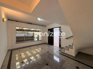 Casa · 140m² · 3 Quartos · 2 Vagas · Sobrado residencial à venda no Bairro Jardim, Santo André – 3 quartos e churrasqueira