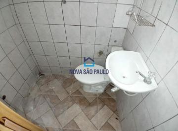 Casa · 48m² · 1 Quarto · Casa reformada, com 1 Dormitório, sala, cozinha, banheiro, área de serviço.