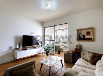 Apartamento · 90m² · 3 Quartos · 1 Vaga · Apartamento com 90m quadrados, nascente, varanda, 3 quartos, 1 vaga de garagem.