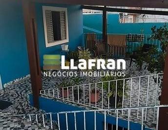 Casa · 250m² · 3 Quartos · 3 Vagas · Casa Espaçosa com 2 Edículas Independentes