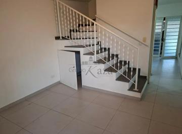 Casa · 140m² · 3 Quartos · 4 Vagas · Casa em Condomínio - Jardim Califórnia - Condomínio Bosque dos Ipês - 3 Dormitórios - 100m²