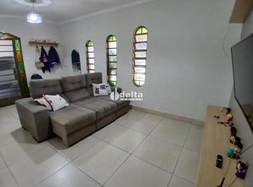 Photo 1 · Casa com 5 quartos sendo 1 suíte disponível para venda no bairro Presidente Roos