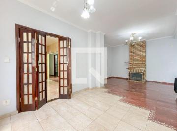 Casa · 262m² · 3 Quartos · 4 Vagas · Casa à Venda - Centro, 3 Quartos, 262 m2