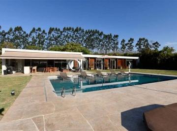Casa · 791m² · 5 Quartos · Fazenda Boa Vista - Casa com 5 Suítes à Venda na Fazenda Boa Vista