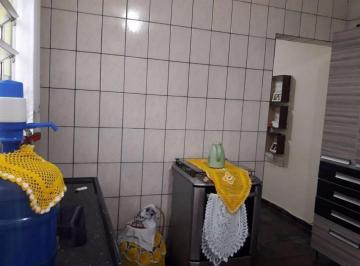 Casa · 60m² · 2 Quartos · 2 Vagas · Casa para venda em Jardim Presidente Dutra de 60.00m² com 2 Quartos e 2 Garagens