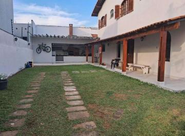 Casa · 290m² · 5 Quartos · Sobrado para venda em Vila Galvão de 290.00m² com 5 Quartos e 2 Suites