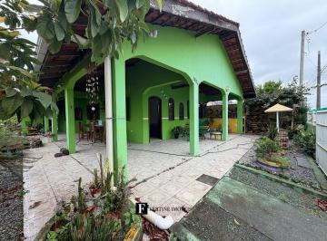 Casa · 378m² · 4 Quartos · 2 Vagas · Casa com 4 dormitórios próxima da BR no Balneario Shangri-lá