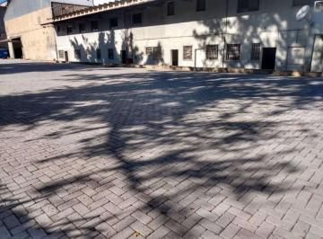 Comercial · 5600m² · 10 Vagas · Galpão / Depósito / Armazém para venda em Vila Paraíso de 5600.00m² com 10 Garagens