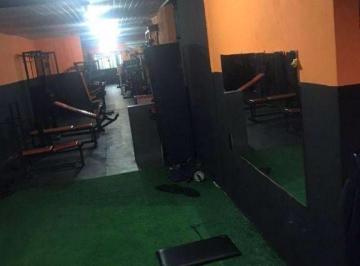 Comercial · 140m² · Sala Comercial para alugar em Água Chata de 140.00m²