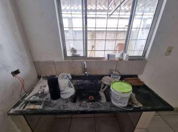 Casa · 40m² · 1 Quarto · 1 Vaga · Casa para alugar em Jardim Rosa De Franca de 40.00m² com 1 Quarto e 1 Garagem