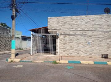 Casa de 4 quartos,  · CASA DE ESQUINA COM 4 QUARTOS NO SETOR NORTE DO GAMA