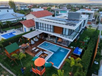 Casa de 6 quartos, Gravatá · Casa em condomínio de alto padrão com 06 suítes à venda em Gravatá/PE!