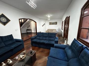img0 · Casa com 6 Quarto(s) e 6 banheiro(s) para Alugar, 500 m² por R$ 6000 / Mês