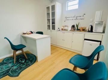 Comercial , Florianópolis · Sala Comercial a Venda no Centro de Canasvieiras!