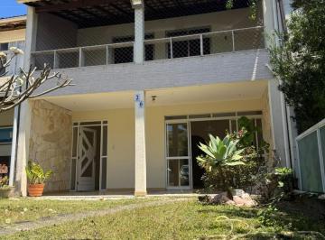 Casa · 139m² · 3 Quartos · 2 Vagas · VENDO CASA EM ITAPUÃ, 3/4 SENDO 1 SUÍTE, CONDOMÍNIO FECHADO, R$ 800.000,00 ACEITA FINANCIAMENTO!!