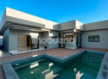 Foto 1 · Casa Térrea de alto padrão com 3 suítes em condomínio. R$1.950.000,00