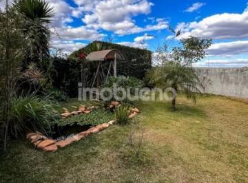 Foto 1 · Casa com 3 quartos sendo 1 suíte, no Parque Serrano. R$360.000,00