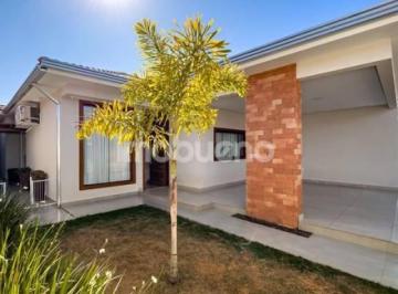 Foto 1 · Casa com 3 quartos, 1 suíte com closet no Jardim Ipê. R$800.000,00