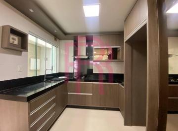 Casa · 125m² · 3 Quartos · 2 Vagas · Sobrado semi-mobiliado p/ locação em condomínio fechado Balneário Camboriú