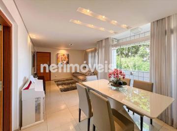 Sala · Apartamento amplo de 146 m²; com 4 quartos, suíte, 2 varandas e 2 vagas
