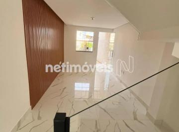 Sala · Casa 2 Quartos, 2 Suítes à Venda no bairro Candelária - R$469.000,00