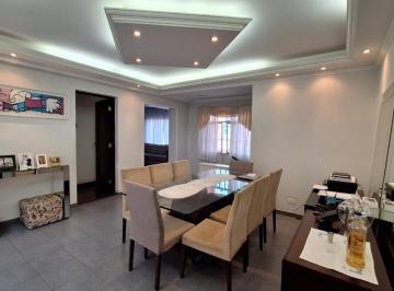 5573a665-973a-477c-8717-1006feddf4fb · Casa para venda em Vila Gea com 3 quartos, sendo 1 suíte, 160m²