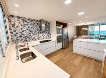 Apartamento de 4 quartos, Águas Claras · Península Lazer e Urbanismo, 180m² Andar Alto, Reformado, 4 Qtos (3 Suítes), 3 Vagas, Semi Mobiliado