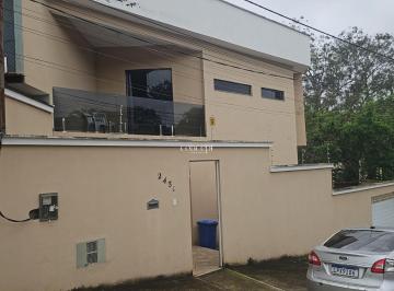 Foto 01 · Imóvel para locação em Resende-RJ, no Parque Ipiranga: 4 quartos, 2 suítes, 1 sala, 3 banheiros, 2 v