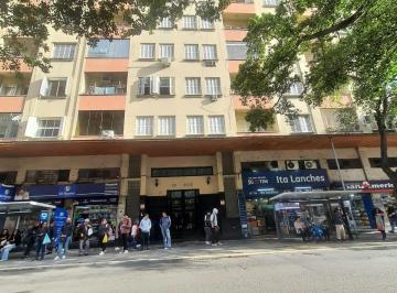 Photo 1 · Conjunto comercial com Hall, 2 salas, sacada e Banheiro na Salgado filho - Centr