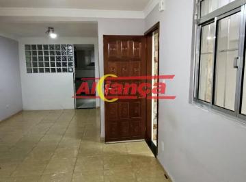 Casa · 130m² · 3 Quartos · 2 Vagas · Sobrado 130m², com 3 quartos, 2 vagas, terraço com churrasqueira à Locação no Gopouva