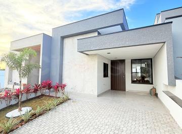 Casa · 100m² · 3 Quartos · 2 Vagas · Cond. Villagio Ipanema - Linda Casa com Piscina, em Condomínio no Residencial Villagio Ipanema