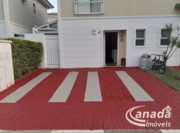 Casa · 100m² · 3 Quartos · 2 Vagas · Sobrado com 3 dormitórios em Carapicuíba