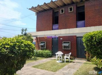 e6c8b4315aed2f81dd35413188991b15dff790a0 · Excelente oportuindade de casa 2 qtos em condominio no Portinho em Cabo Frio!