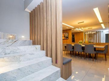 Casa de 4 quartos, Curitiba · Sobrado 220,00m², 4 quartos, 2 suites, 3 banheiros, 2 vagas – Bairro Novo Mundo